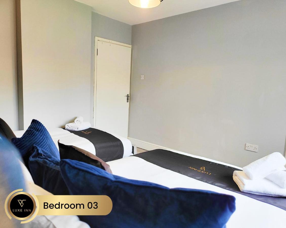 Nr Centre, 5 Bed, Luxe Holiday home